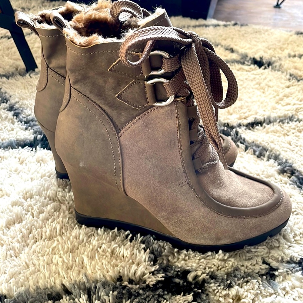 Guess Lanni faux fur lined wedge boot